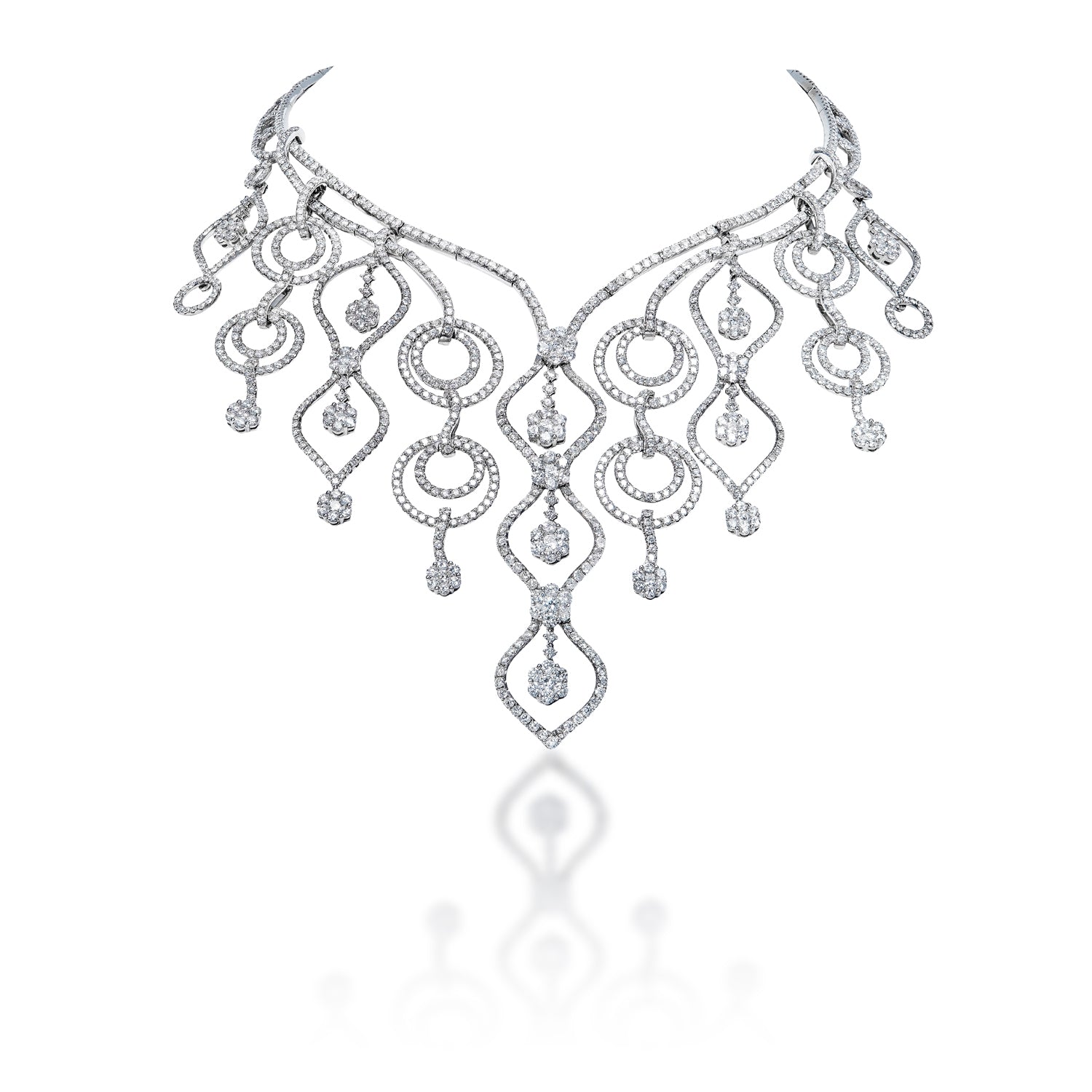 Buy Harmony Bloom Diamond Necklace Set Online | CaratLane